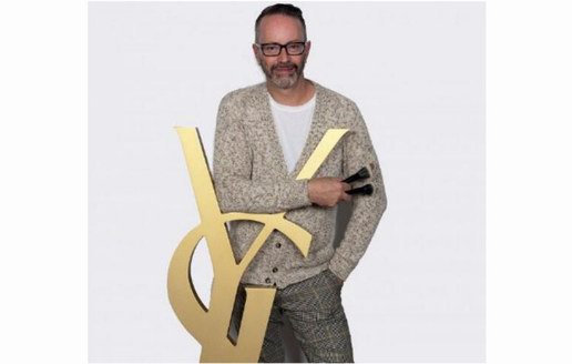 女神背后的男人:YSL全球創(chuàng)意總監(jiān)勞埃德·西蒙茲