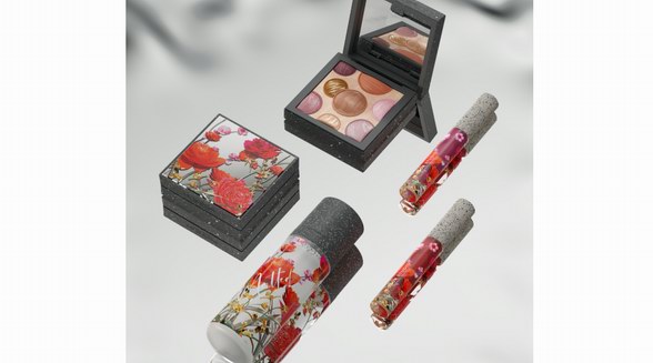 藝術聯名玩出“花”,瑪麗黛佳限定新品驚艷北京三里屯!