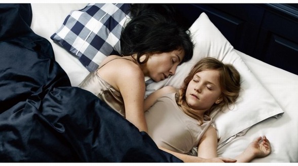 母親節(jié)特輯 | 海絲騰寫(xiě)給當(dāng)代媽媽們的溫柔眠詩(shī)