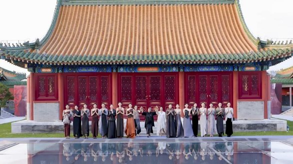 “WINDHAUCH, WINDHAUCH浮生栩栩” rechenberg藝術系列秀在北京時裝周圓滿呈現