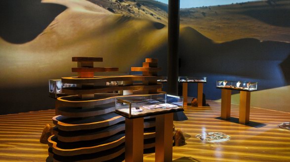 戴比爾斯集團推出Desert diamonds漸變色沙漠主題“標志性”天然鉆石 致敬頌揚“鉆石恒久遠 一顆永留傳”A Diamond is Forever